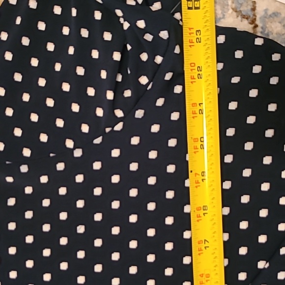 LIZ CLAIBORNE WOMEN'S PLUS SIZE PETITE BLUE & WHITE DOT CRISSCROSS TOP SIZE PXXL - Picture 10 of 13